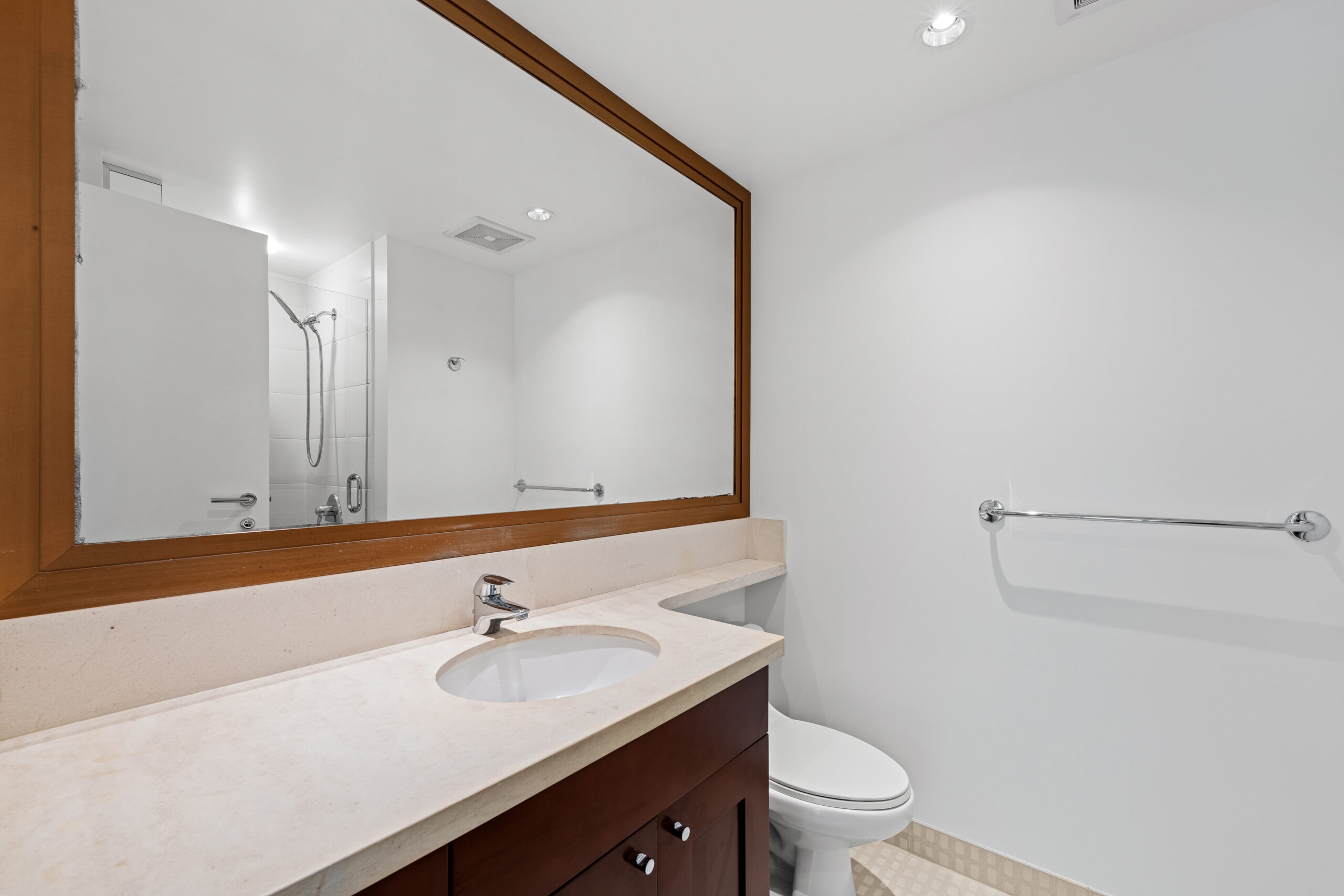 Listing Image #52